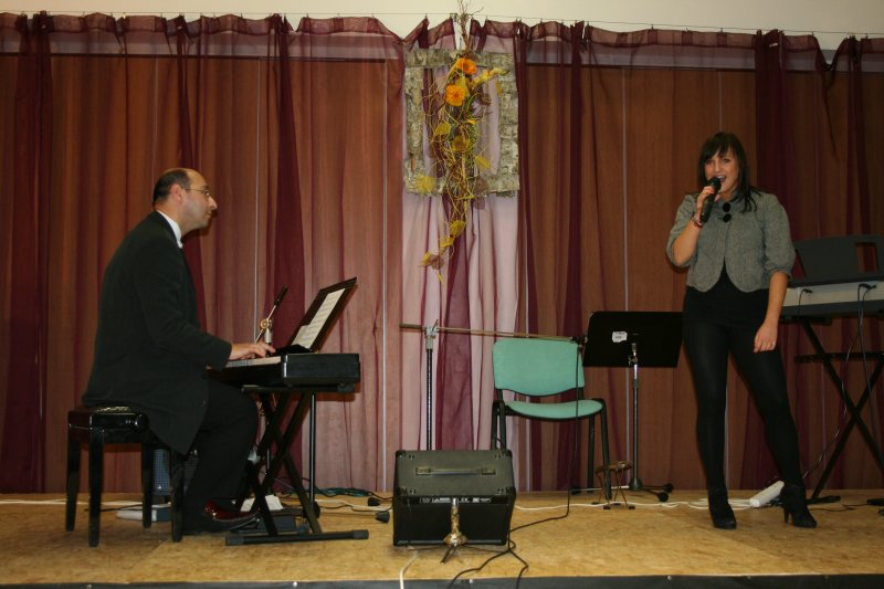 Vystúpenie R. Rikkona a Patrície Štefucovej - ko20101_19.jpg